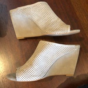 Brand new Seychelles wedges